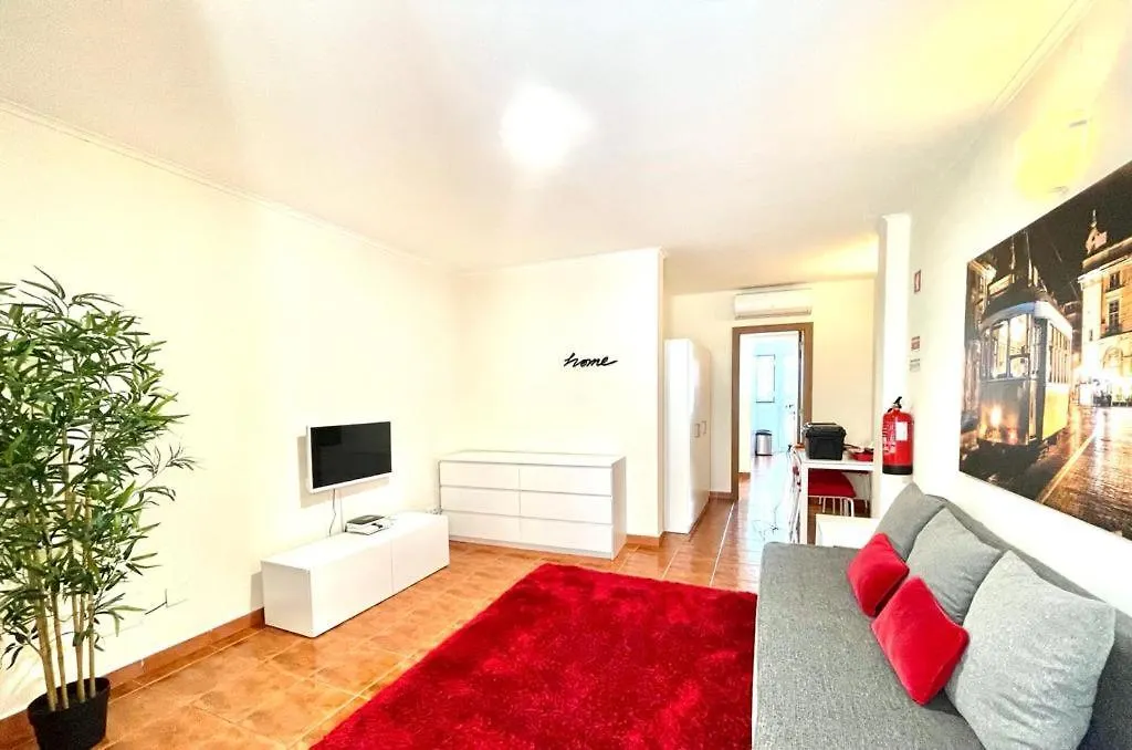 Lisboa, Central Lisbon, Charming Patio House, , Wifi, Air Conditioning, Near Metro, By Ig Apartment